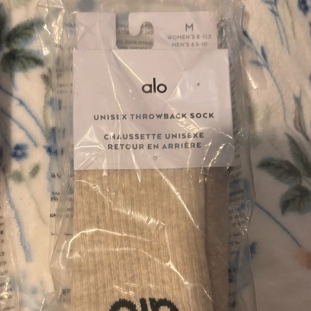 ALO Yoga Oatmeal Crew Socks with Black Logo